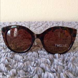 Brand New TWELVE Tortoise Brown & Gold Sunnies